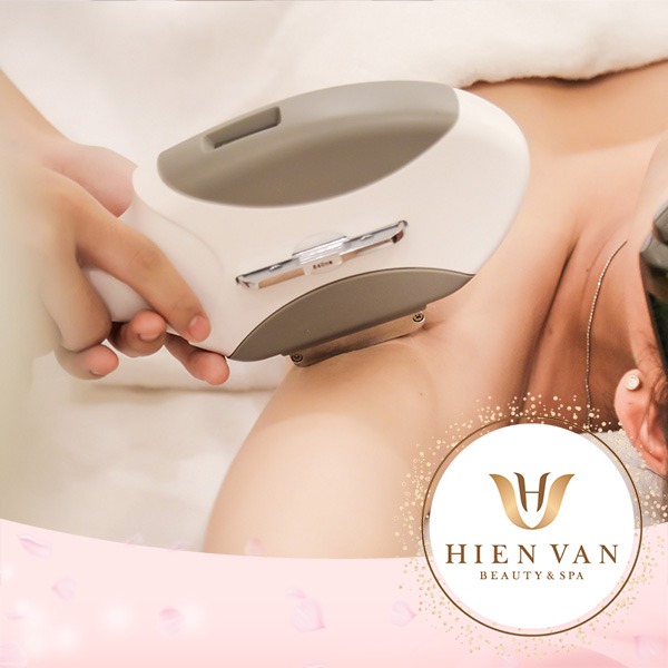 Trị thâm nách bằng New E Light
