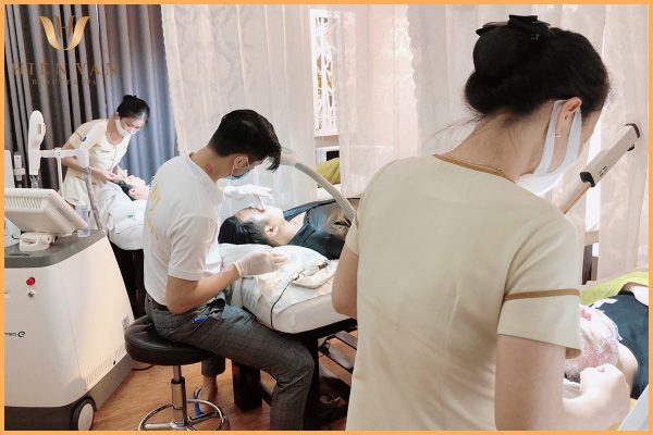 Điều trị sẹo rỗ tại Phòng Khám Da Liễu HHV Clinic