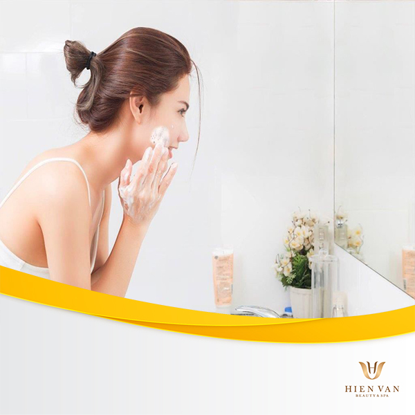 kiểm soát mụn trứng cá tại nhà bằng cách chăm sóc da 