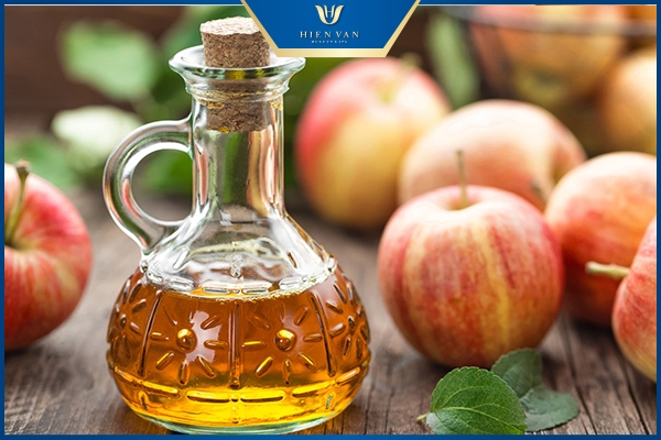 cách trị mụn lưng bằng giấm táo
