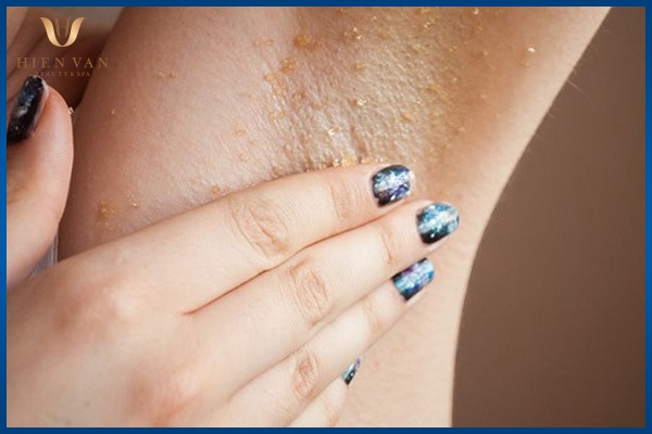 cách trị thâm nách