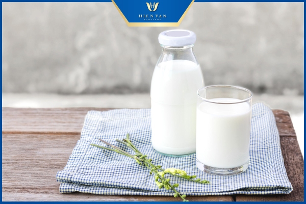 tẩy trắng nách với sữa tươi