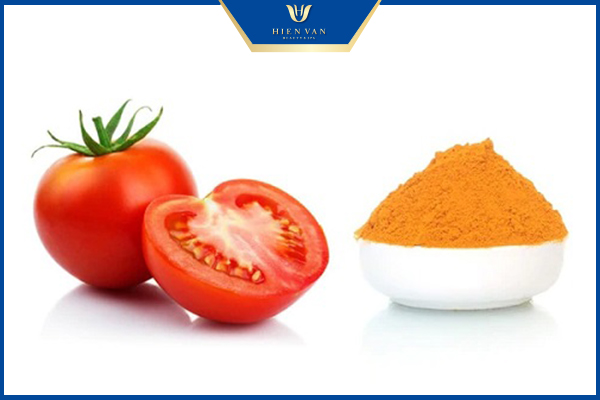 trị tàn nhang bằng cà chua nghệ