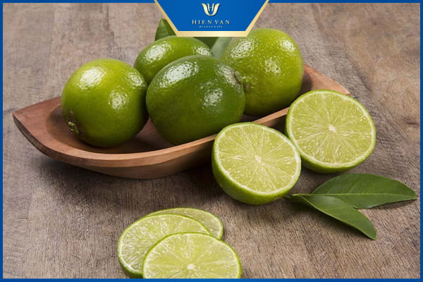 Trị mụn tại nhà bằng chanh