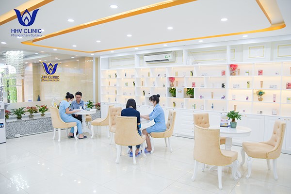 KHONG GIAN LAM DEP TAI HHV CLINIC 1
