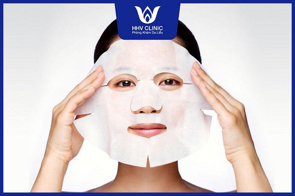 dap mat na xong co boi kem duong am khong